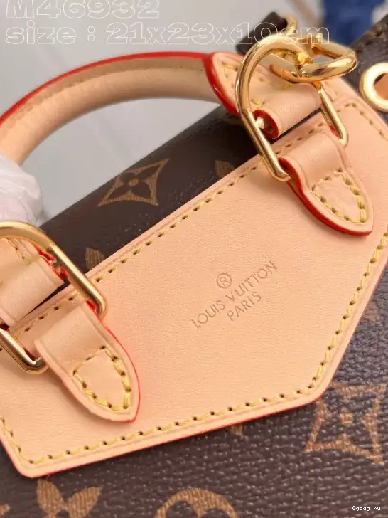 PM VUITTON LOUIS Excursion 0608